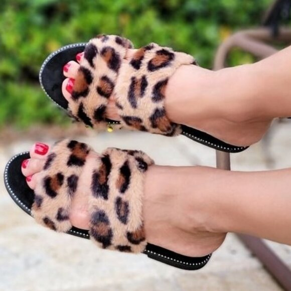 Women's Double Strap Fluffy Flat Slippers Leopard‎ Print - Picture 1 of 5